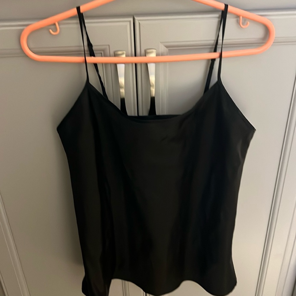 Women’s large black camisole adjustable straps